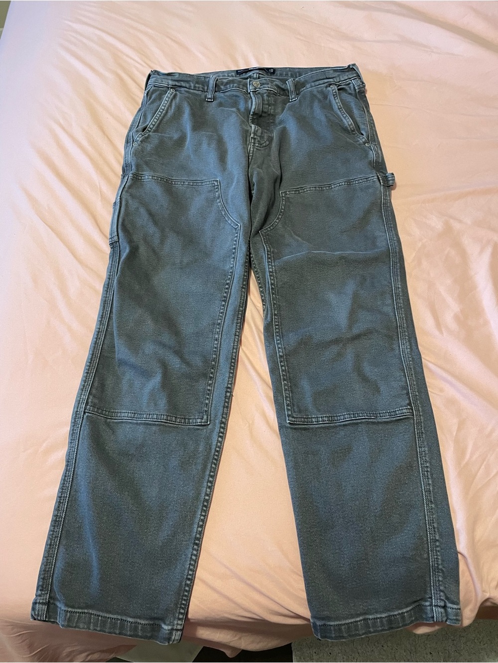 Hollister Men's Relaxed Carpenter Jeans